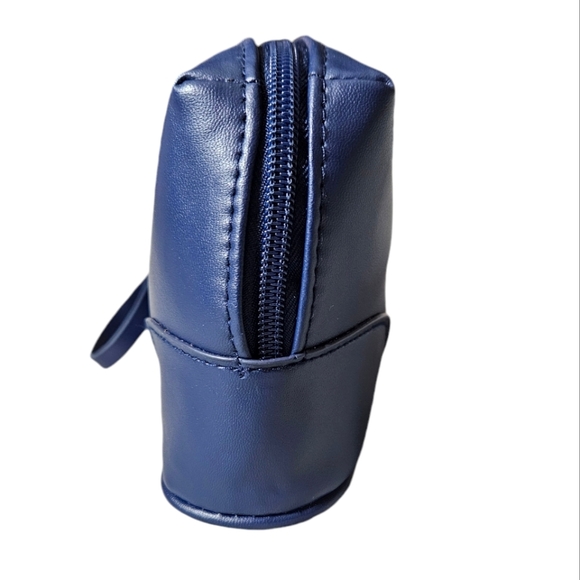 Salvatore Ferragamo | Travel Bag | Turkish Airlines First Class Amenity Wrislet - Picture 5 of 12